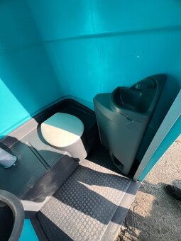 Mobilná toaleta, kadibudka, Toi, prenosné WC - použitá - 3