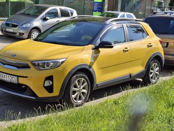 Kia stonic gold - 3