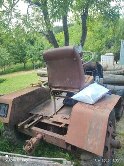 Traktor s motorom slavia - 3