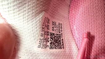 Tenisky Adidas - v. 35 - 3
