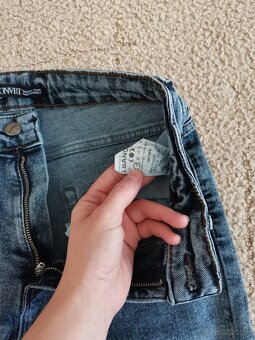 Modré a čierne džínsy - 3