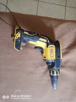 Dewalt akku utahovacka na SK - 3