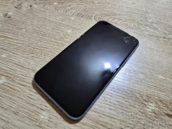 Iphone XR 64gb modry plnefunkcny ma len bezne znamky pouziva - 3