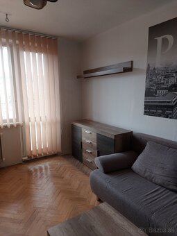 Pekne zrekonštruovaný 2 izb .byt s loggiou, Central - 3