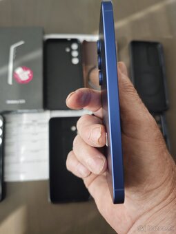 Samsung Galaxy s 25 - 3