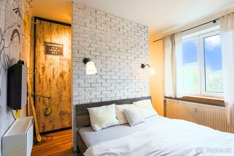 Štýlový 2,5-izbový zariadený byt s garážou na Nivách - 3