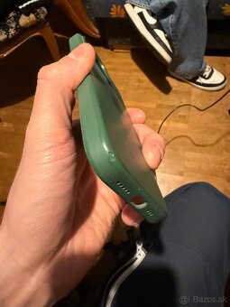 Apple MagSafe obal - 3