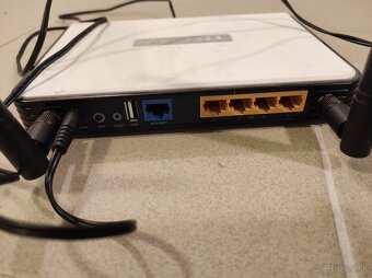 router TP-LINK WR1042ND - 3