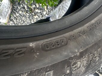 Hankook 225/55 r17 zimné - 3