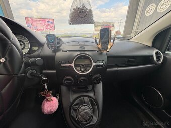 Mazda 2 - 3