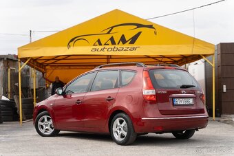 Hyundai i30 CW 1.4i, len 112tis. KM, Klíma, LED, TOP stav - 3