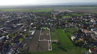 Investičný pozemok 3090 m2, Tomášov - 3
