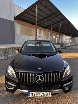 Predam Mercedes ML 350 / 3.0 / 190kw / 210tis km/ 2012 - 3