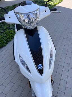 50 cm3 skuter Piaggio fly 50 4T 2016 - 3