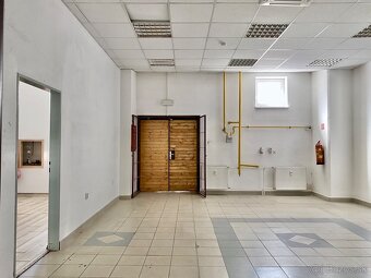 Na prenájom obchodné priestory Necpaly, 135 m2, Prievidza - 3