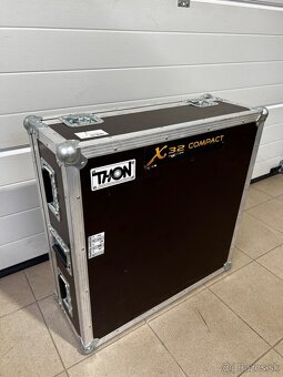 Behringer x32 compact + case - 3