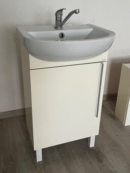 Kúpeľňová skrinka - 3