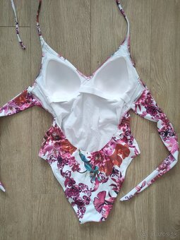 Celé plavky Guess, vel S - 3