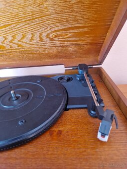 GRAMOFÓN HYUNDAI S USB/RÁDIOM V RETRO DIZAJNE - 3