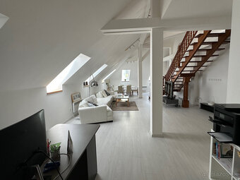 Predaj exkluzívneho 4-izbového mezonetu o výmere 197 m2 na D - 3