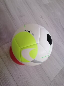Futbalové a Futsalové lopty - 3