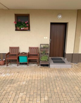 Na predaj byt s parkovacím státím na Perličkovej ulici v Bra - 3