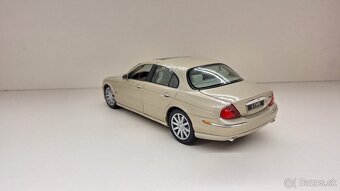 1:18 JAGUAR S-TYPE - 3