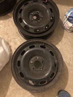 Predám 4ks 5x100 r15 plechových diskov - 3