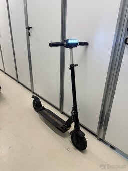KUGOO elektrická kolobežka - 3
