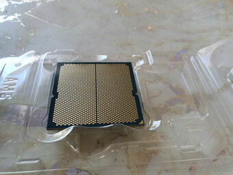 AMD Ryzen 7 9800X3D + záruka - 3