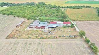 RODINNÁ FARMA S FUNKČNÝM MALOKAPACITNÝM BITÚNKOM - 3