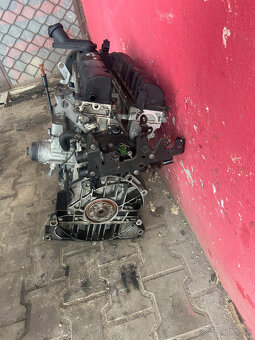 Motor 2,0i Citroen C4 Picasso RFJ 103KW prodám - 3