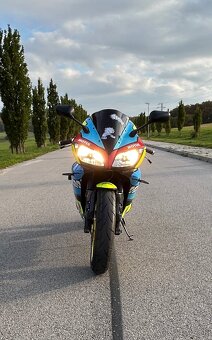 Yamaha YZF-R1 môže byt tvoja už od 110€/mes - 3