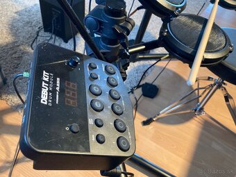 Elektronická bicia sada Alesis Debut Kit - 3