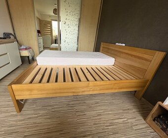 Manželská posteľ- masív - 3