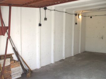 Prenájom garáže v Šamorine / MESTSKY MAJER / - 3