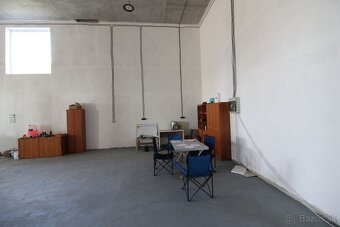 Podnikateľský objekt/sklad a pozemok na prenájom, Bernolákov - 3