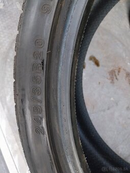 245/35R20 - 3