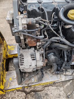 Motor 1.9 Dci F9QE8 Renault - 3