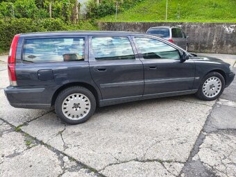 Volvo V70 2.5 TDI - 3