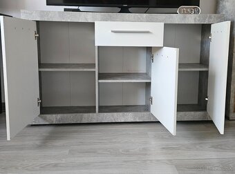Komoda a knižnica - 3