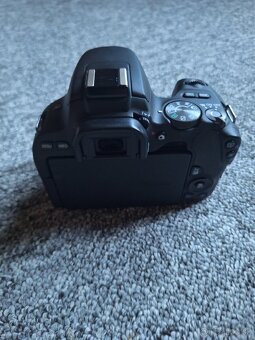 Canon eos 200d - 3