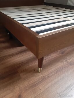 Elegantna calunena postel 160×200 - 3