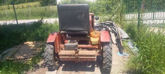 Doma robeny traktor - 3
