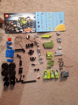 Lego Technic Púštny pretekár 42027 - 3