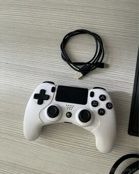 PS4 pro - 3