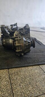 Predám 5-stupňovú manuálnu prevodovku 1.9 / 1.6 TDI 77kW - 3