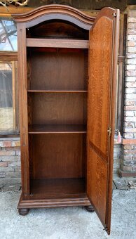 Skriňa z dubového dreva - 3