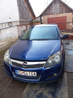 Opel Astra h 81kw rok 2012 - 3