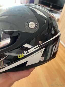Prilba na moto - 3